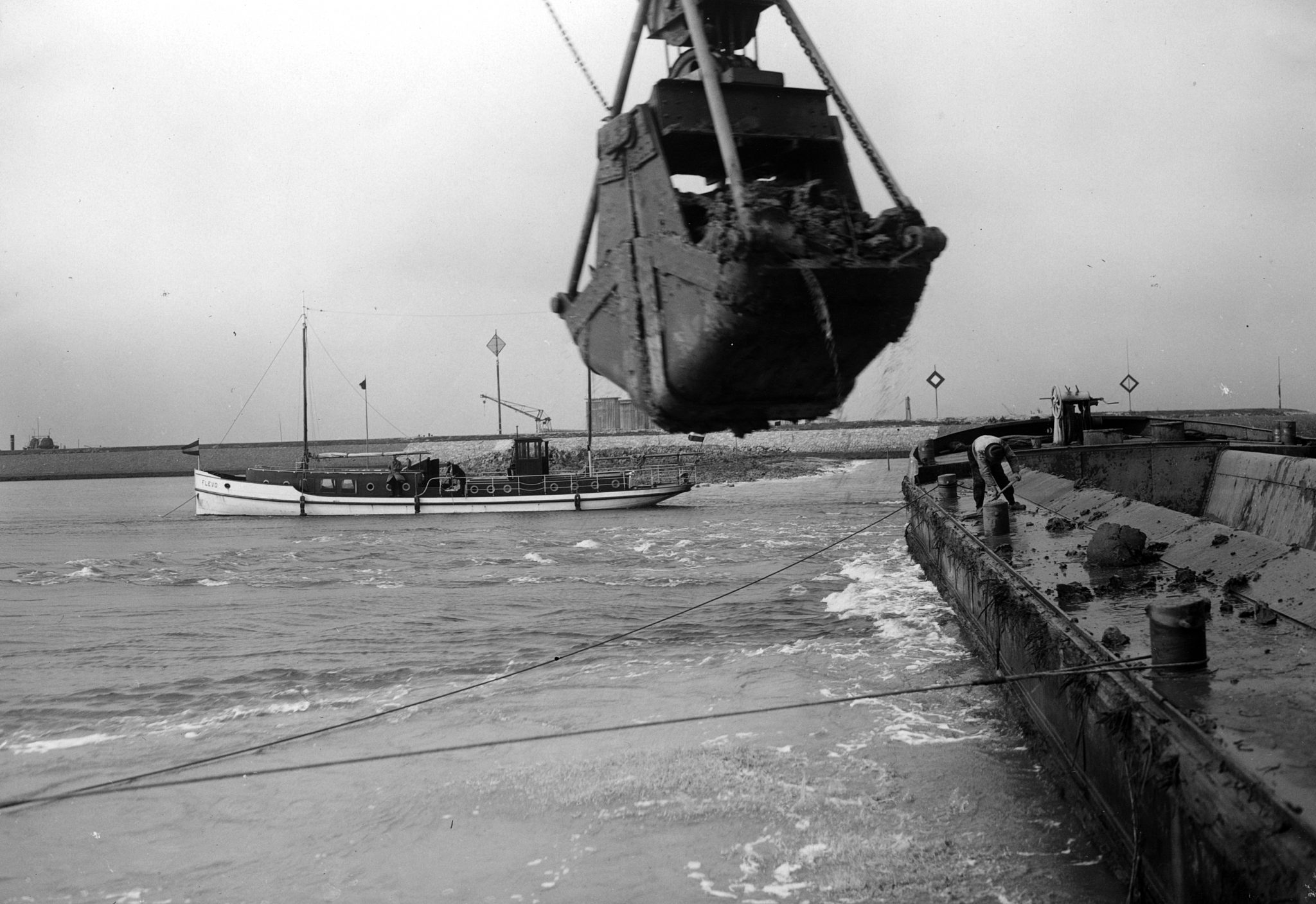 Troebele baggerhandel is aan een grondige sanering toe